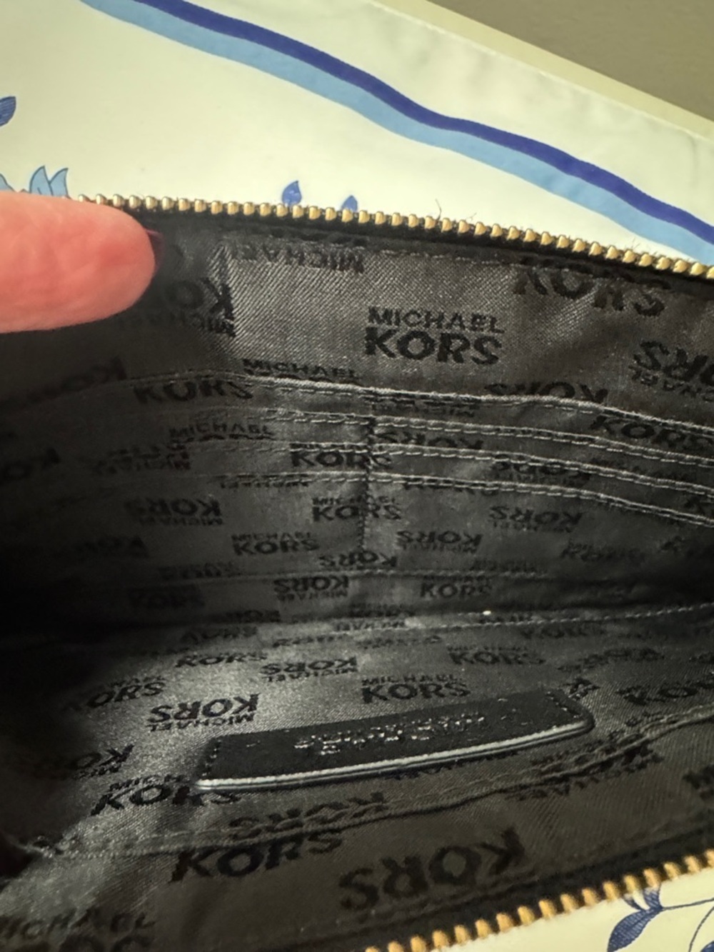 Michael Kors Black Chevron Mixed-Texture Wristlet Clutch - Picture 9 of 12
